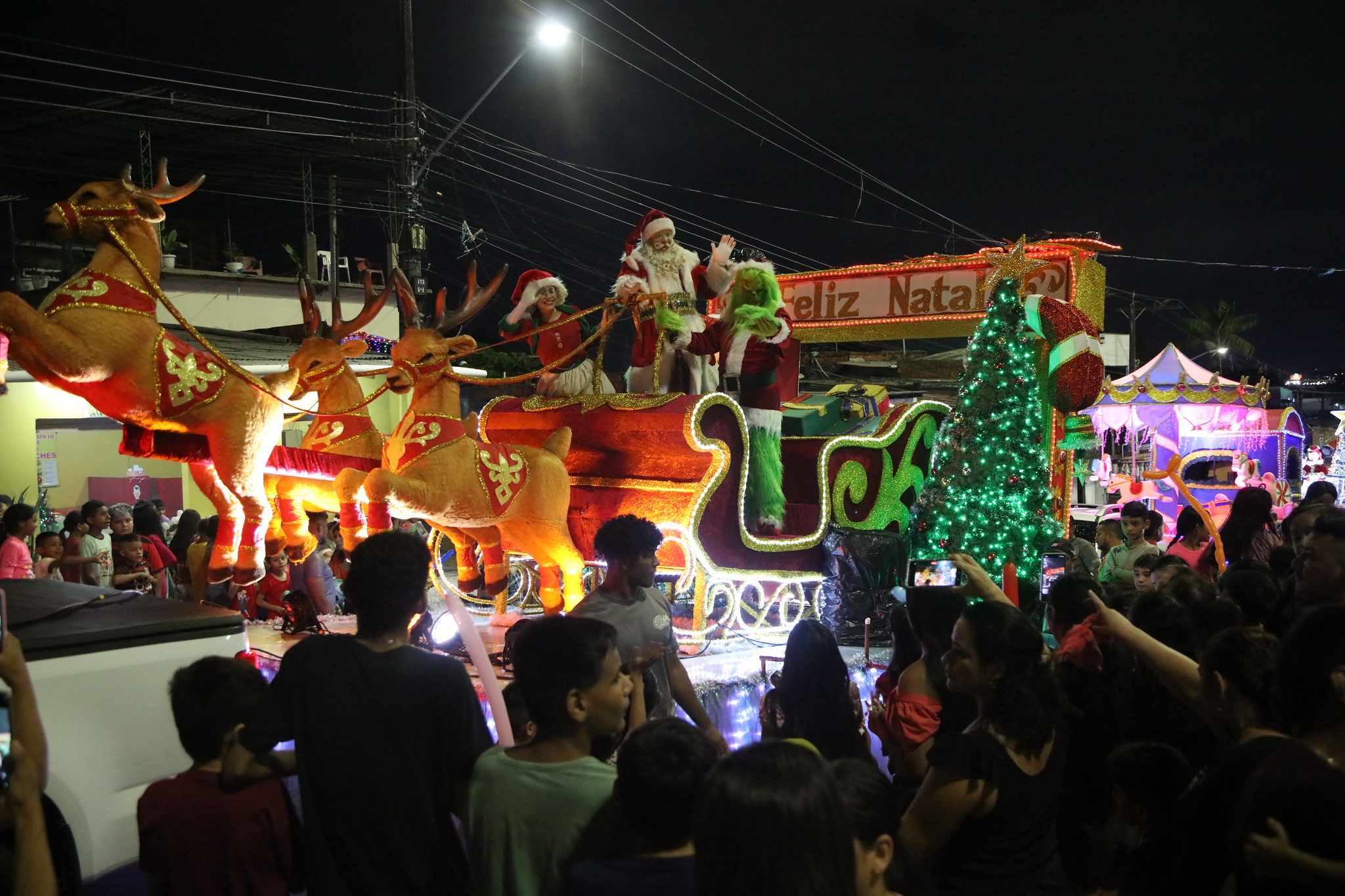 Parada Natalina na zona Leste