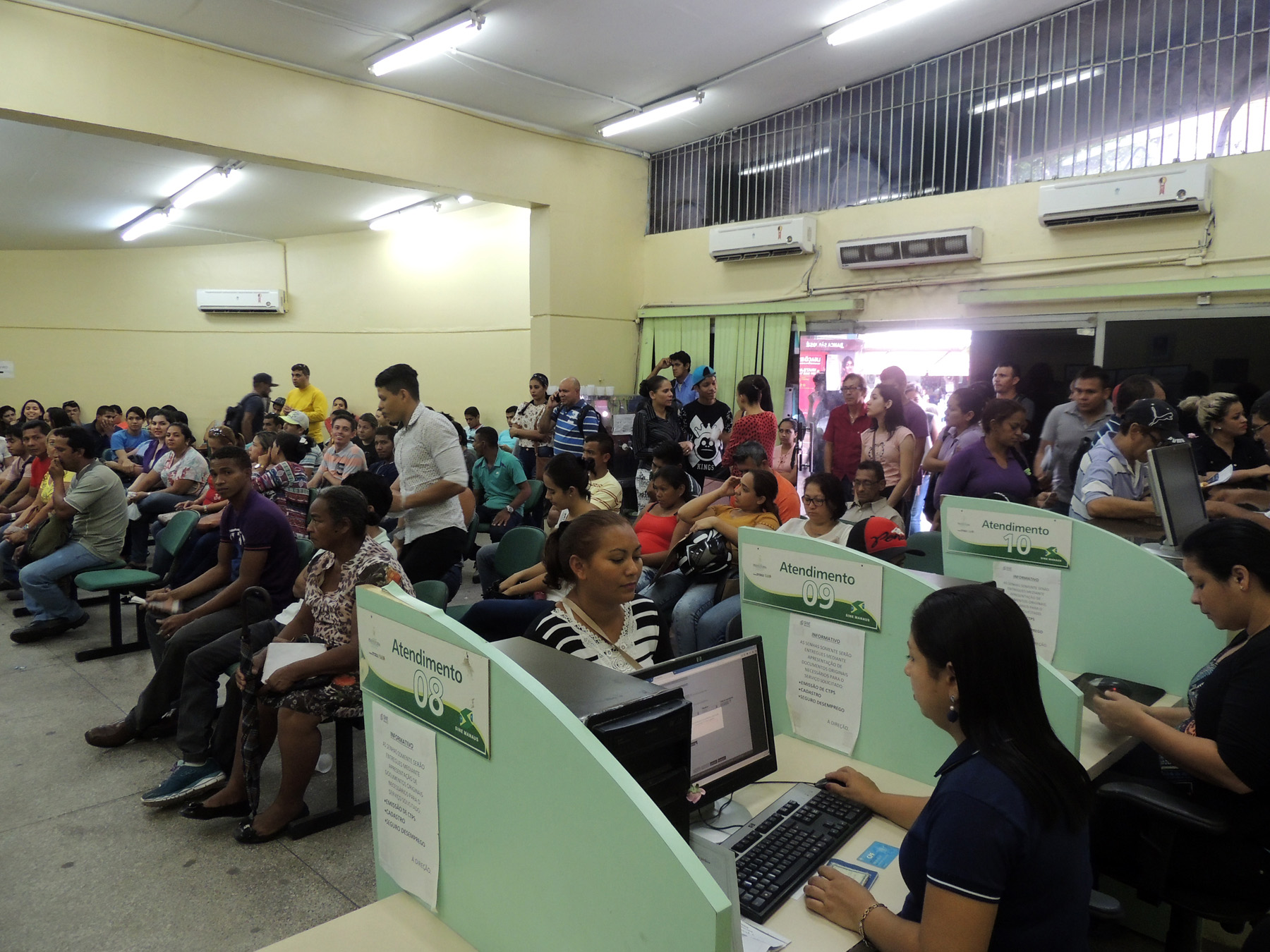 11-01-17-
Semtrad divulga as principais profissões oferecidas pelas empresas.
Fotos Divulgação/SEMTRAD