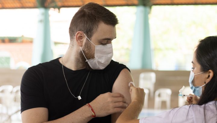 Vacinação contra a Covid-19 terá mais de 40 pontos