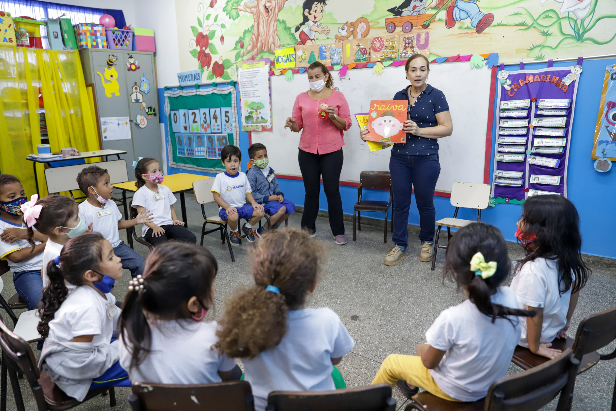 Prefeitura realiza roda de conversa de combate ao bullying em escola  municipal