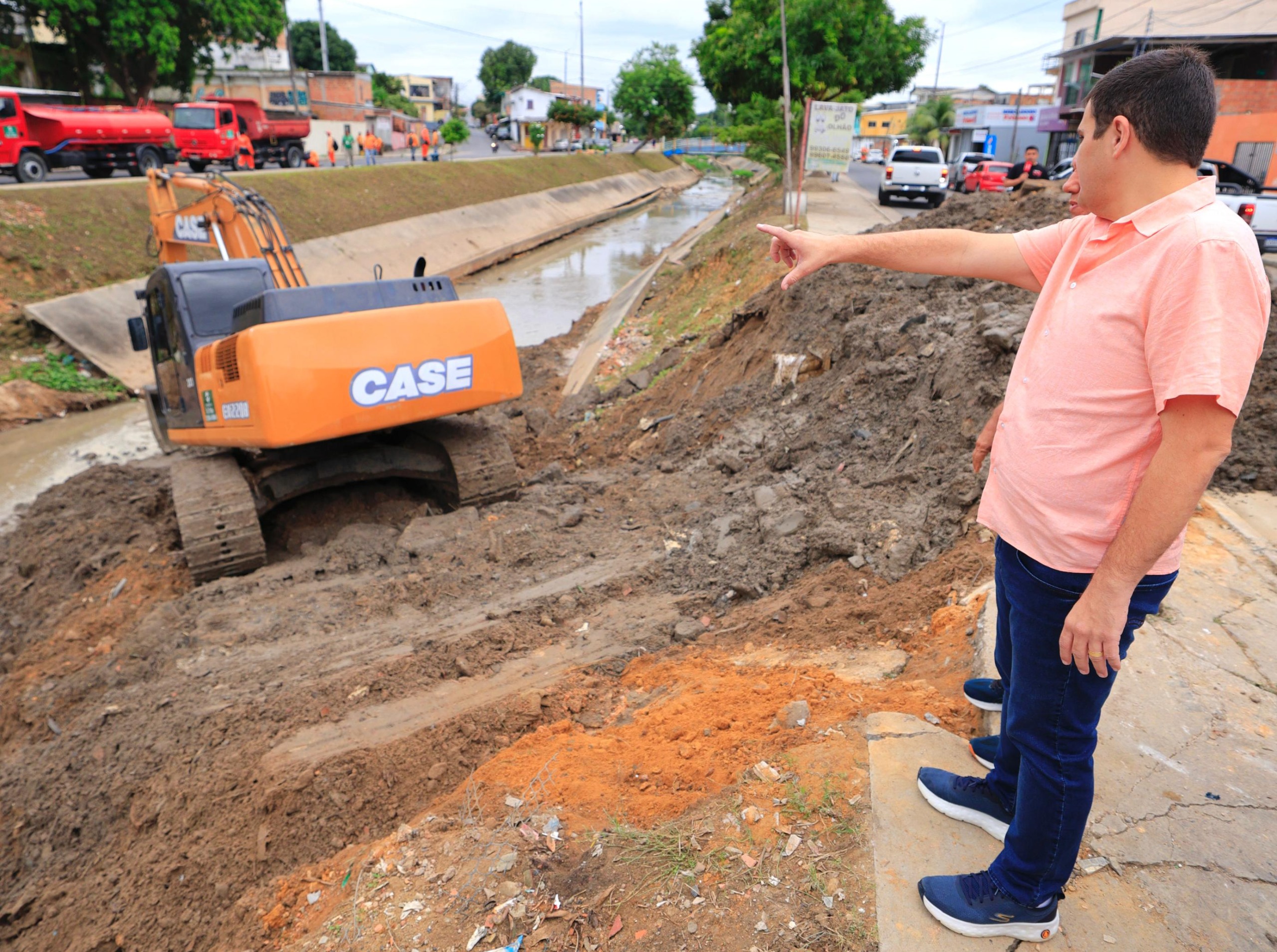 LImpeza em igarapé